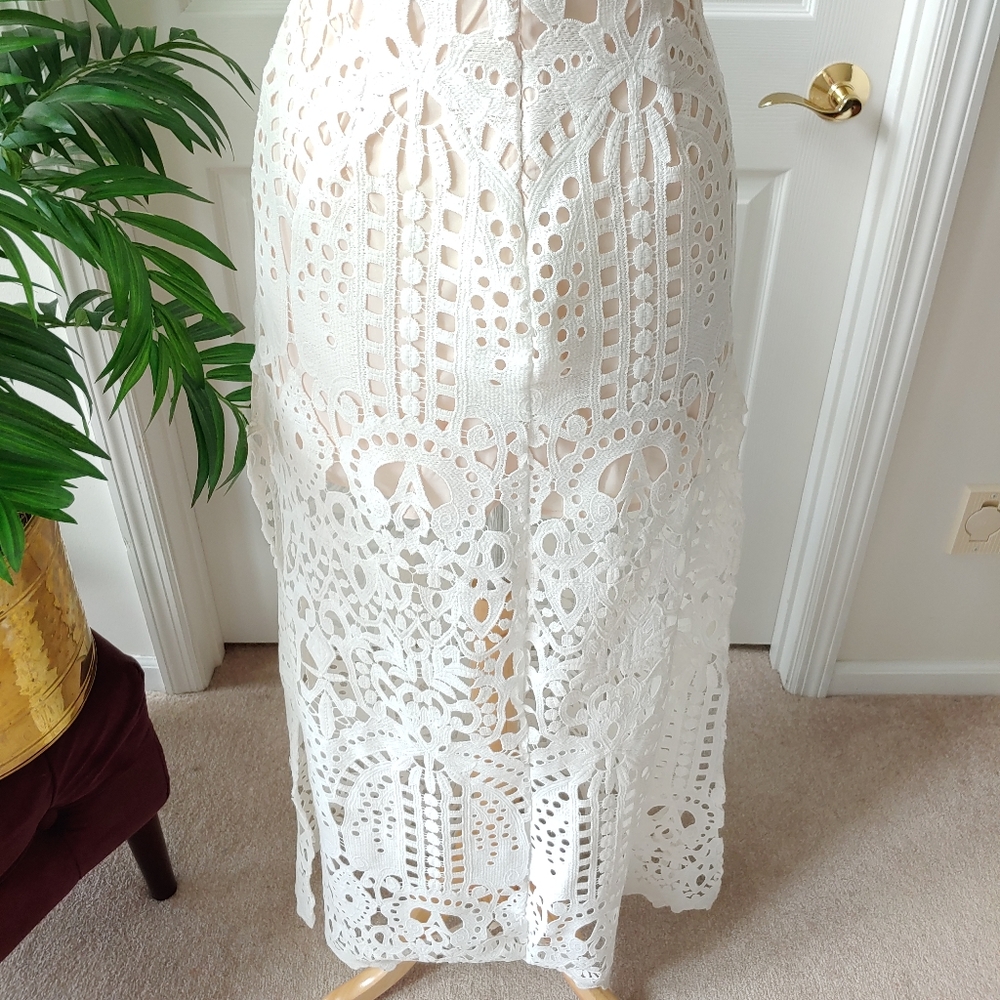 (SOLD) Tobi Lace Crochet Plunge Slit Maxi Dress - Picture 9 of 10